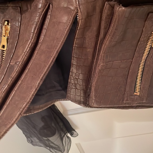 Balmain runway blouse sleeve sample piece dead stock 4-6? Size leather from 2017 - Picture 8 of 11